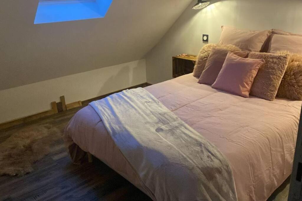 Als As De Coeur La Maison Aux Mille Et Un Coeurs Neuve-Eglise Eksteriør bilde
